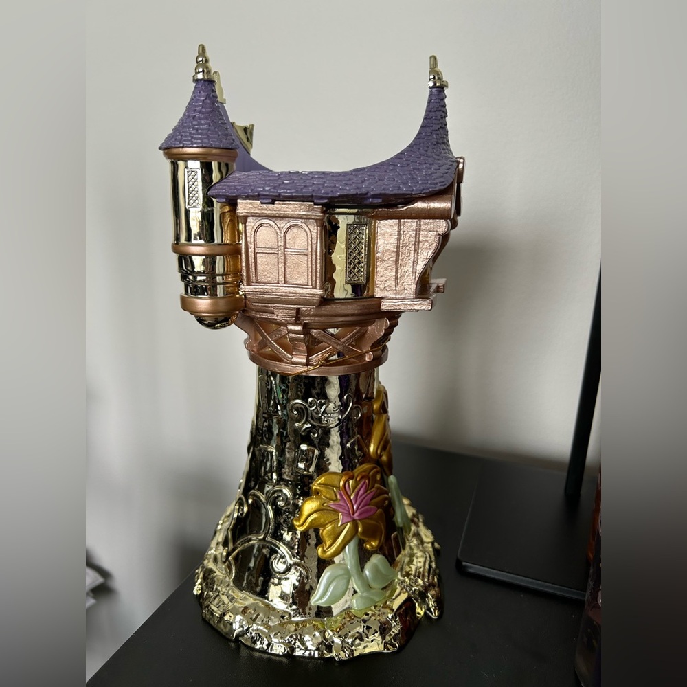 New Bath and Body Works Disney Rapunzel 3 Wick Candle Holder - Picture 3 of 4